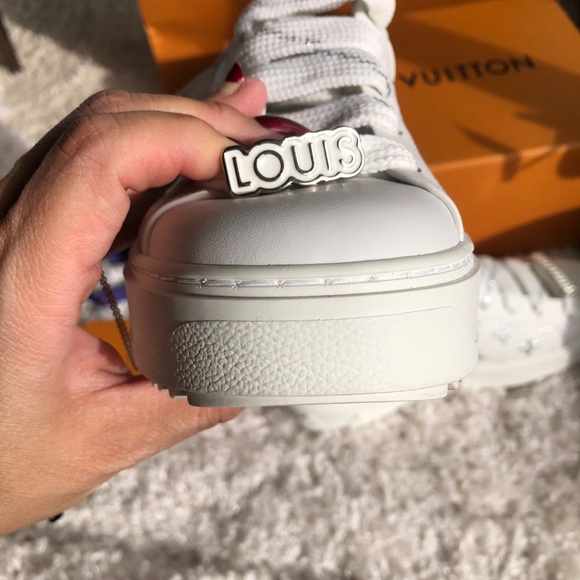 Louis Vuitton Time Out Sneaker - Picture 5 of 12